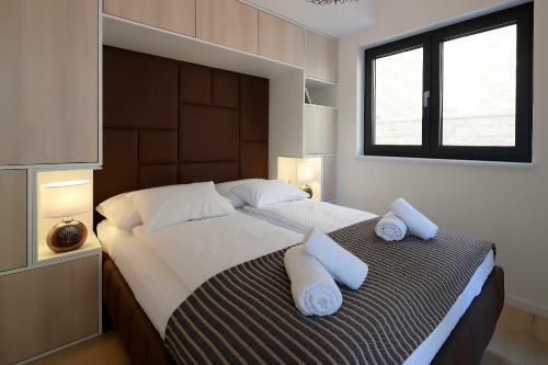 Modena Maris-new Swim-grill-relax-jacuzzi Apartments