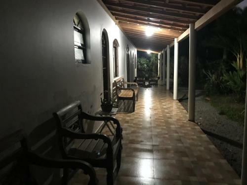 Suites Pr�ximo Ao Rio Jaguareguava Em Bertioga