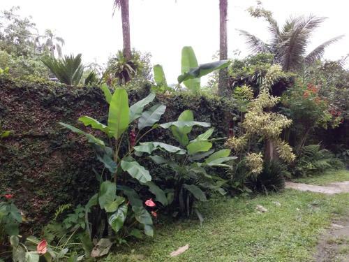 Suites Pr�ximo Ao Rio Jaguareguava Em Bertioga