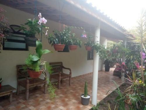 Suites Pr�ximo Ao Rio Jaguareguava Em Bertioga