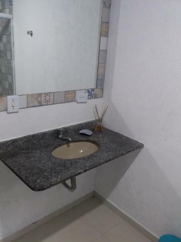 Suites Pr�ximo Ao Rio Jaguareguava Em Bertioga
