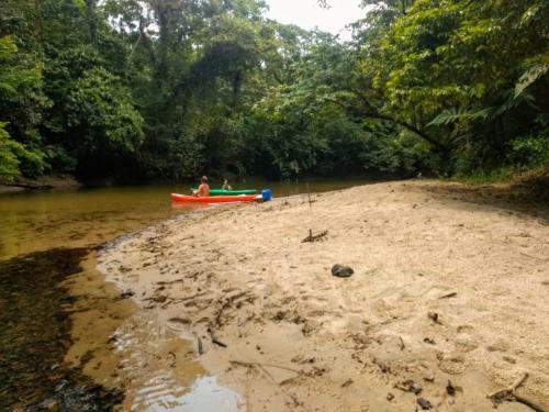 Suites Pr�ximo Ao Rio Jaguareguava Em Bertioga