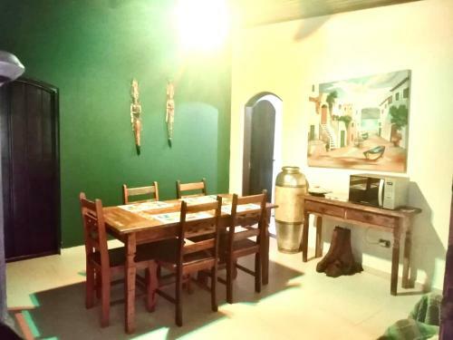 Suites Pr�ximo Ao Rio Jaguareguava Em Bertioga