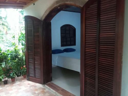Suites Pr�ximo Ao Rio Jaguareguava Em Bertioga