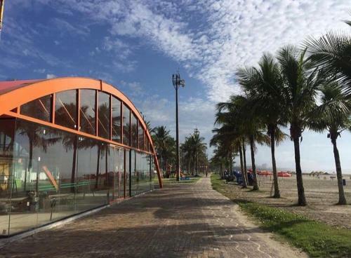 Suites Pr�ximo Ao Rio Jaguareguava Em Bertioga