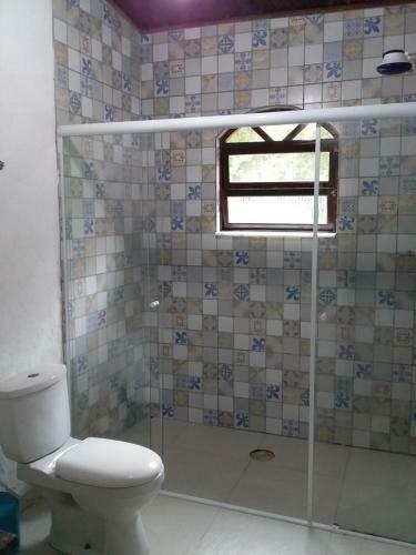 Suites Pr�ximo Ao Rio Jaguareguava Em Bertioga