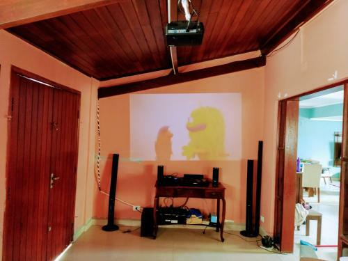 Casa Na Quadra Da Praia!