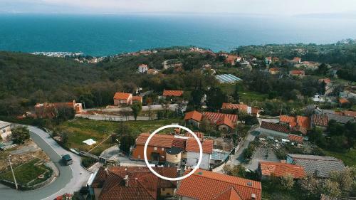 Lux Seaview Apartment Poljane