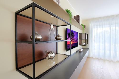 New Apartment With Swimming Pool Near The Beach