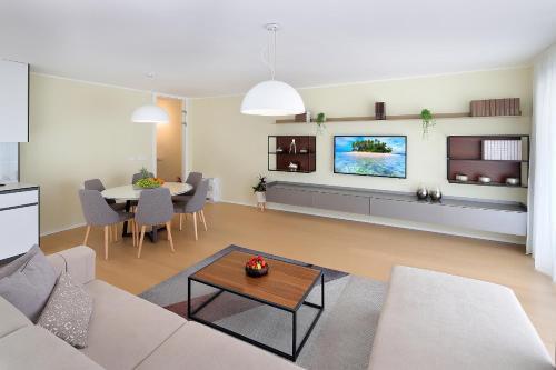 New Apartment With Swimming Pool Near The Beach
