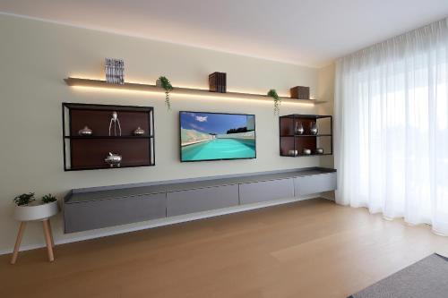 New Apartment With Swimming Pool Near The Beach