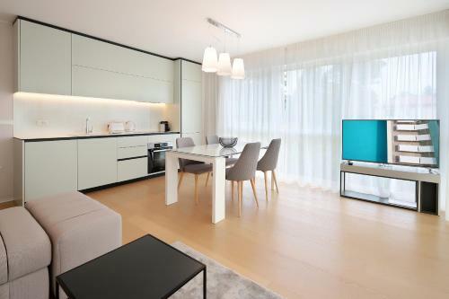 New Apartment With Swimming Pool Near The Beach