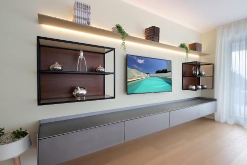 New Apartment With Swimming Pool Near The Beach