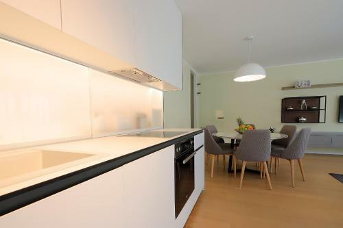 New Apartment With Swimming Pool Near The Beach