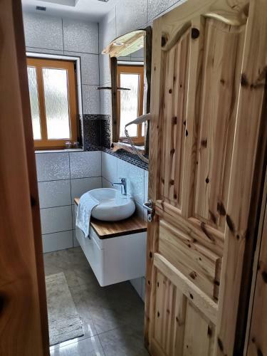 Hostal Rustic Inn River 3