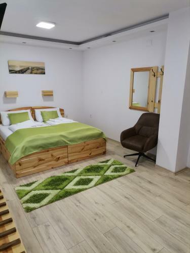Hostal Rustic Inn River 3