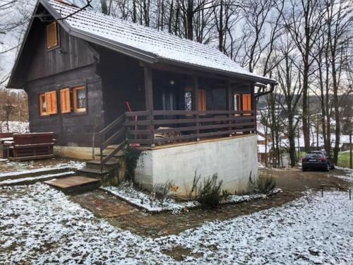 Wooden House Near The River Kupa