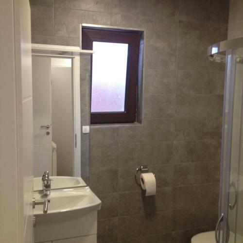 Hostal Apartments And Rooms With Parking Space Jezerce, Plitvice - 17768