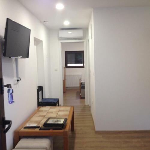 Hostal Apartments And Rooms With Parking Space Jezerce, Plitvice - 17768