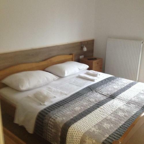 Hostal Apartments And Rooms With Parking Space Jezerce, Plitvice - 17768