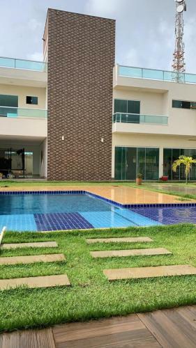 Casa Ampla E Aconchegante, Com Piscina.