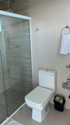Casa Ampla E Aconchegante, Com Piscina.