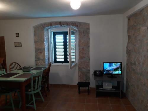 Kaprije Mistral Apartment