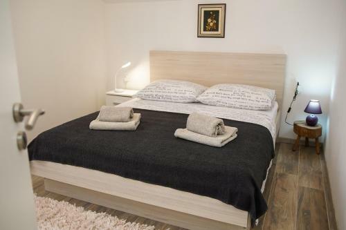 Kaprije Apartmani Tina I Ena