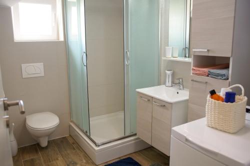 Kaprije Apartmani Tina I Ena