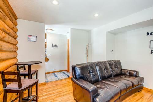 Summit Park Perch