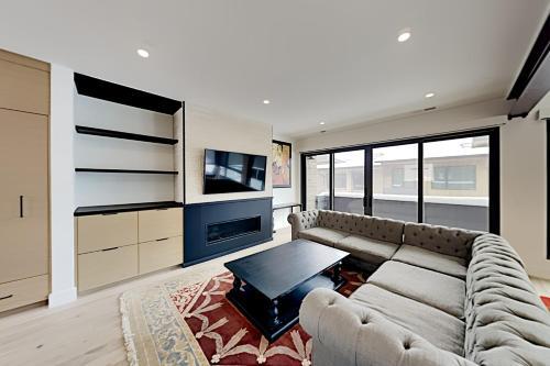 Ridgeline Oasis
