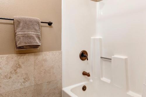 Red Pine Condominiums 69