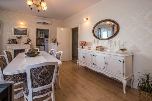 Apartment Valerija