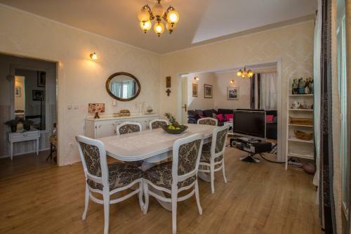 Apartment Valerija
