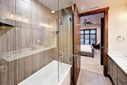 Blackstone Haven 1b