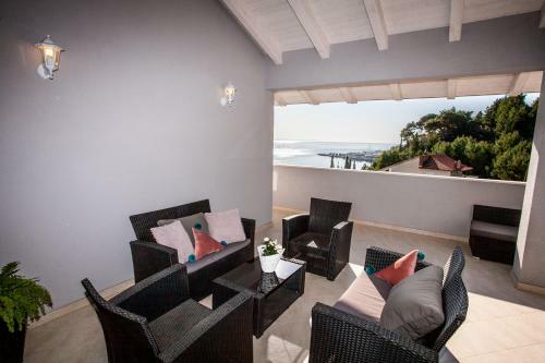 Luxury Sea View Apartment
