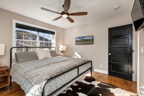 Ontario Manor Unit A