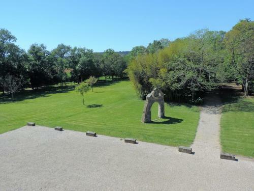Bed & Breakfast Ch�teau De Jonqui�res (h�rault)