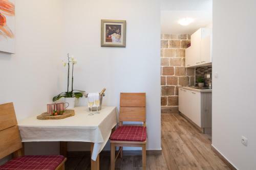 Apartamentos The Beach Suites