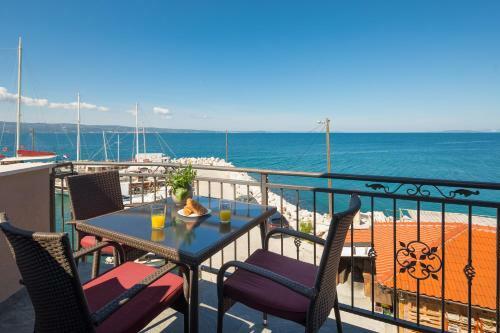 Apartamentos The Beach Suites
