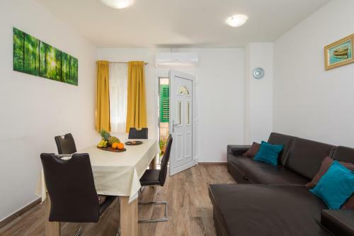 Apartamentos The Beach Suites