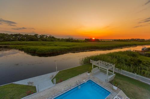 Sunset House