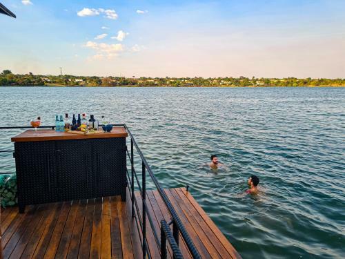 House Boat "faroeste Caboclo"