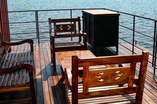 House Boat "faroeste Caboclo"