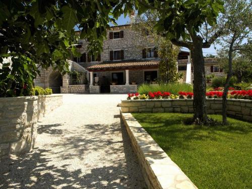 Casa Rustica Dva Baladura B&B