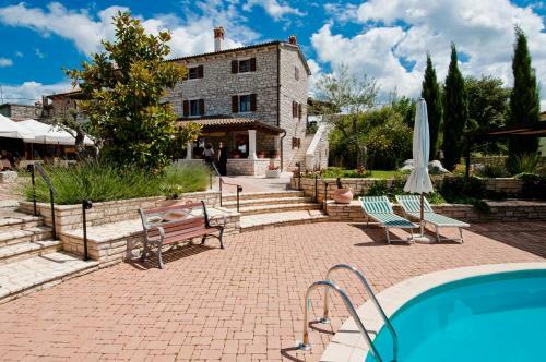 Casa Rustica Dva Baladura B&B