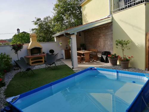 House Ana