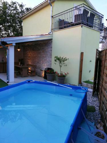 House Ana