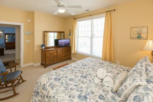 The Sandbridge Dunes - Serenity 206