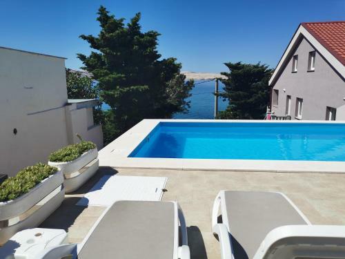 Beachfront Apartments Anita With Heated Pool